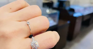 Góc nhìn pháp lý vụ kim cương lậu: Trách nhiệm bồi thường thuộc về ai và người tiêu dùng cần làm gì?